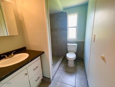 326 Step Rock Hill Rd, Cookeville, TN 38501 - photo 5