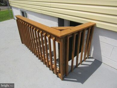 313 44th St NE, Washington, DC 20019 - photo 6