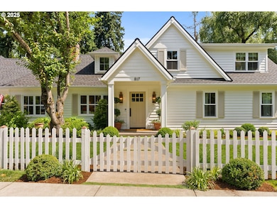 817 D Ave, Lake Oswego, OR 97034 - photo 2