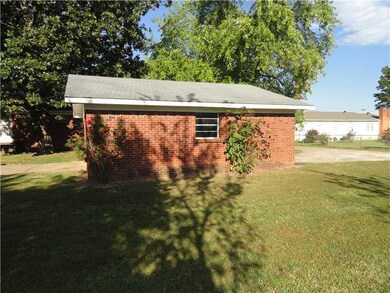 295 & 300 N Center St, Elkins, AR 72727 - photo 7