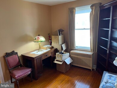 2316 Spring St, Reading, PA 19609 - photo 4