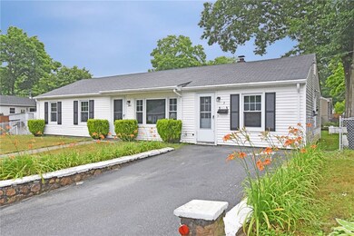 3 Moskalyk St, West Warwick, RI 02893 - photo 2