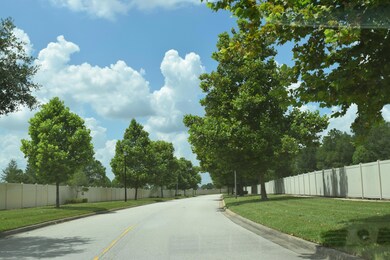 8859 Inlet Bluff Dr, Jacksonville, FL 32216 - photo 3