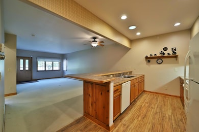 36306 Pine Bay Cir unit 104, Crosslake, MN 56442 - photo 4