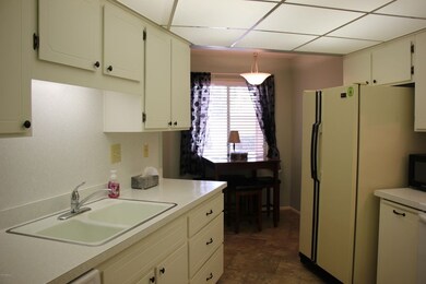 KITCHEN AND BREAKFAST ROOM