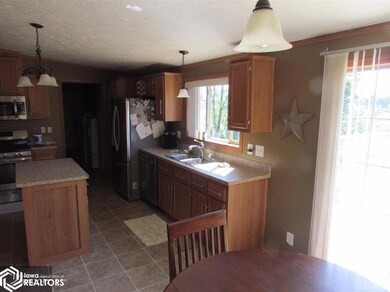 10779 O Ave, Wapello, IA 52653 - photo 7