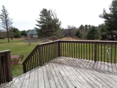 475 Rowland Rd, Greeley, PA 18425 - photo 5