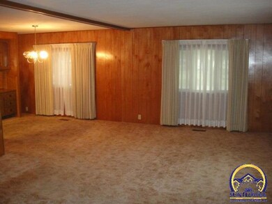 616 Navarre St, Rossville, KS 66533 - photo 5