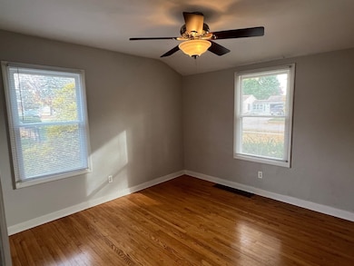 3906 Abbotsford Rd, Rockford, IL 61107 - photo 3