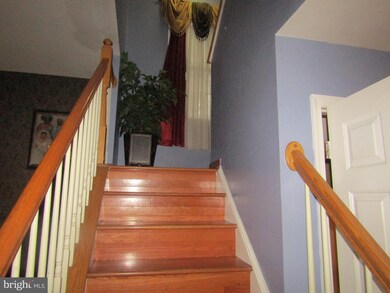 6207 Wood Pointe Dr, Glenn Dale, MD 20769 - photo 5