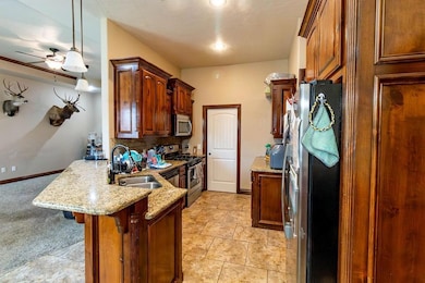 1414 Limestone Way, Elgin, OK 73538 - photo 7