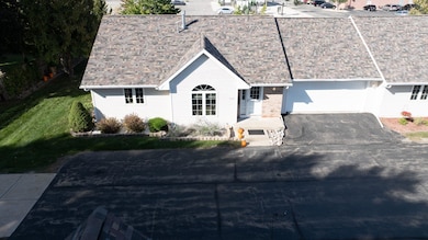 1779 W 5th Ave, Oshkosh, WI 54902 - photo 7