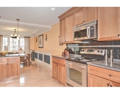 71 Lebeaux Dr unit 71, Shrewsbury, MA 01545 - photo 2