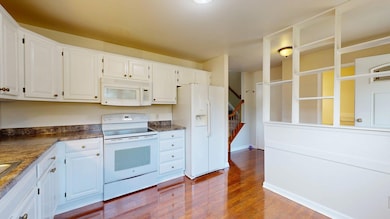 3024 Bolgos Cir unit 303, Ann Arbor, MI 48105 - photo 7