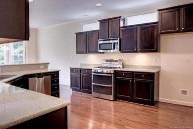 Kitchen w/Upgraded Under Cabinet Lights