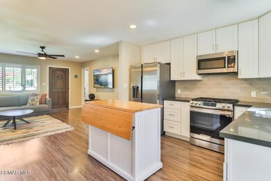 cKitchen and Dining3