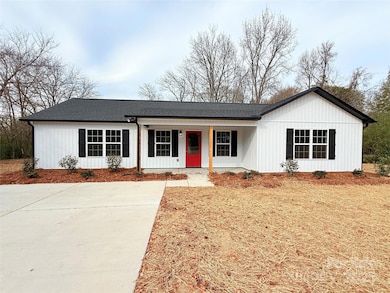 2166 Reeves Rd, Lancaster, SC 29720 - photo 2