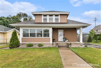 119 Pine St, Wayland, MI 49348 - photo 3