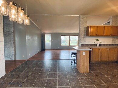 Home is now vacant and easy to show