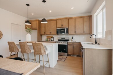 944 W Columbia Ct unit 108, Riverdale, UT 84405 - photo 3