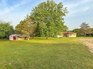 373146 E 1113 Rd, Okemah, OK 74859 - photo 2