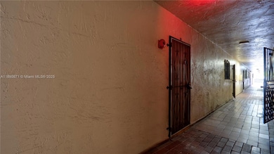 6070 W 18th Ave unit 114, Hialeah, FL 33012 - photo 7