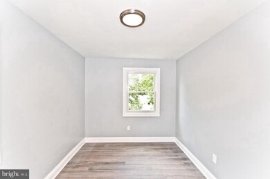 335 54th St NE, Washington, DC 20019 - photo 5