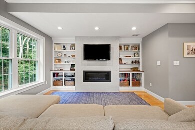 133 Chestnut St unit 2, Brookline, MA 02445 - photo 3