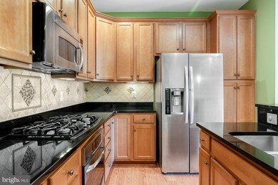 2223 Oberlin Dr unit 333A, Woodbridge, VA 22191 - photo 6
