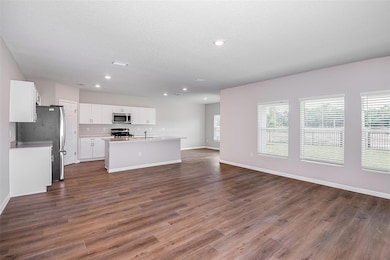 36912 Sagemoor Dr, Zephyrhills, FL 33541 - photo 6