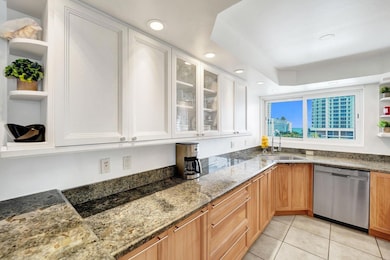 524 Orton Ave unit 702, Fort Lauderdale, FL 33304 - photo 6