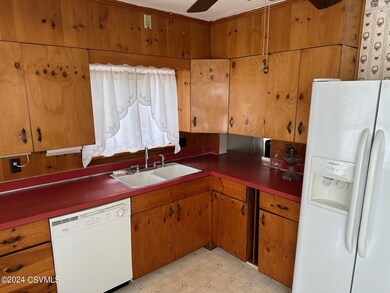 472 Columbia Ave, Milton, PA 17847 - photo 4