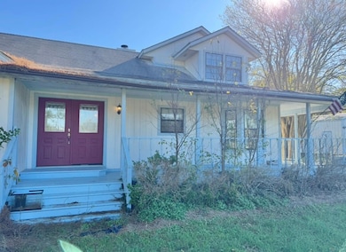 233 Fm 696, Elgin, TX 78621 - photo 3