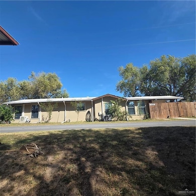 8238 Lago Vista Dr, Edcouch, TX 78538 - photo 2