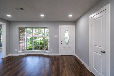 130 E Thornton Rd, Houston, TX 77022 - photo 4