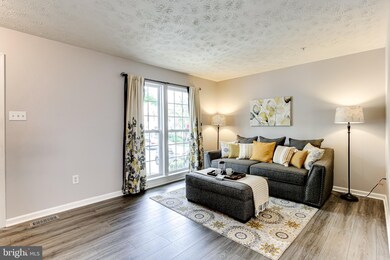 9539 Oakhurst Dr, Columbia, MD 21046 - photo 5