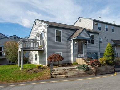 565 Quaker Ln, West Warwick, RI 02893 - photo 2