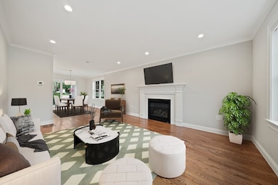 15 Lakeview Ave, Waltham, MA 02451 - photo 3