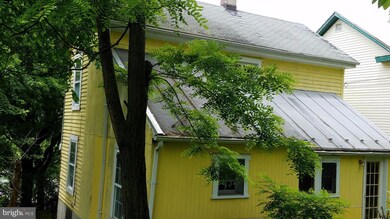 32 Duane Ln, Berkeley Springs, WV 25411 - photo 5