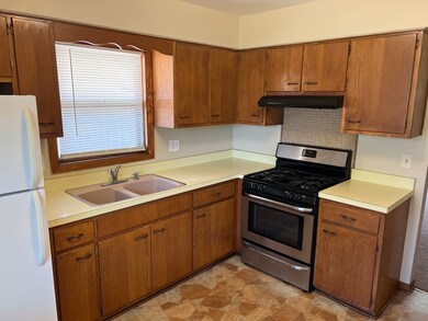 1751 Greene Ct unit C, Aurora, IL 60506 - photo 4