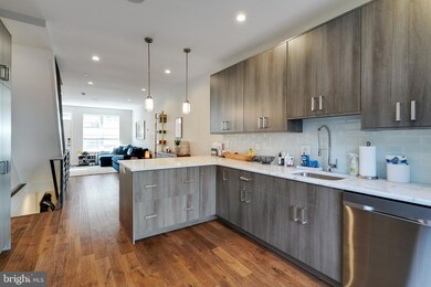 2229 Wilder St, Philadelphia, PA 19146 - photo 7