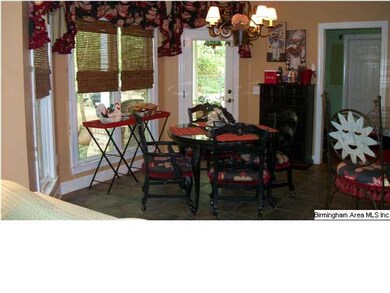 Eat In Kitchen