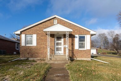 1003 W 7th St, Cedar Falls, IA 50613 - photo 2