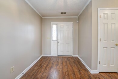 Entryway/foyer