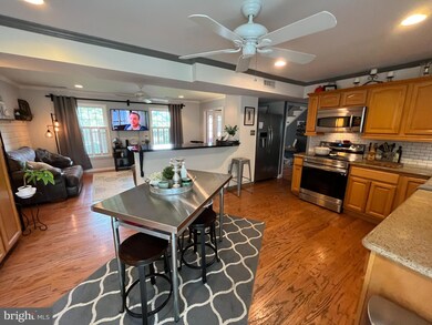 1439 Crofton Pkwy, Crofton, MD 21114 - photo 4