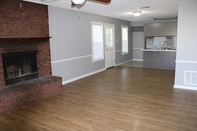 512 Lois Marie Cove, West Memphis, AR 72301 - photo 5