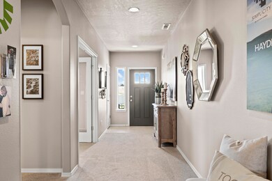 Hudson - Entryway