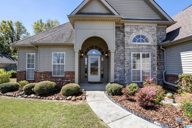 633 Camden Cove Ln, Calera, AL 35040 - photo 2