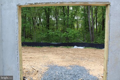 8208 Reecewood Dr, Severn, MD 21144 - photo 4