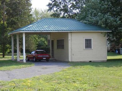 Other GREAT ROAD SIDE BUILDING FOR BUSINESS VENTUR